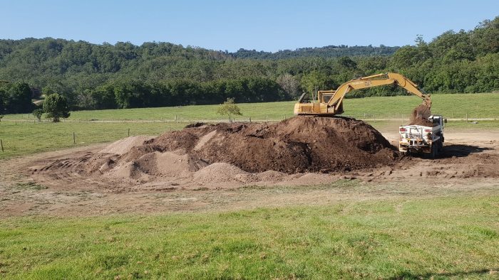 Loading manure for fertiliser